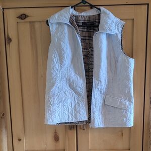 Peck & Peck Cream Quilted Vest with Plaid Lining